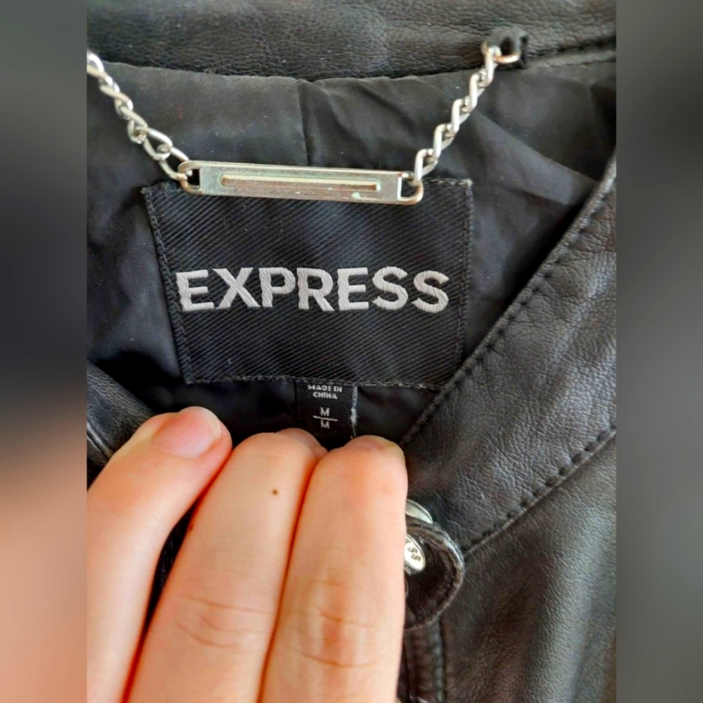 EXPRESS minus the leather moto jacket - Picture 3 of 4